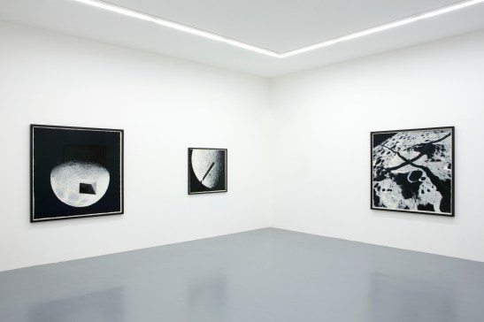 Square_out_of_the_moon