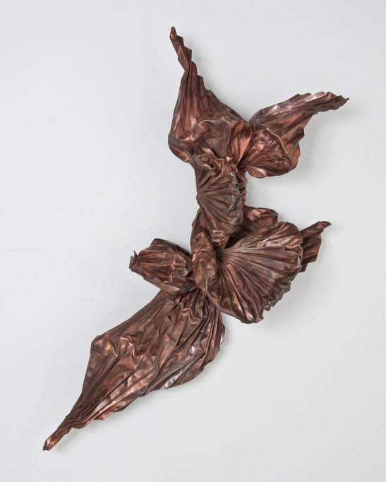 Lynda Benglis, Miata, 1986, bronze mesh, nickel and copper, 64 x 36 x 12 inches. Image courtesy of Locks Gallery, Philadelphia, PA.
