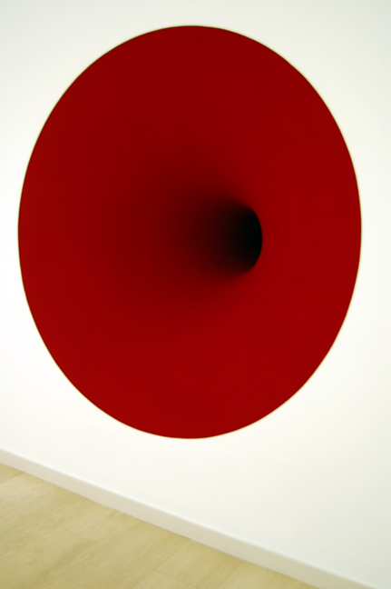Anish Kapoor in Istanbul, Sabancı University Sakıp Sabancı Museum, 2013. Image courtesy of Greg Eltringham.